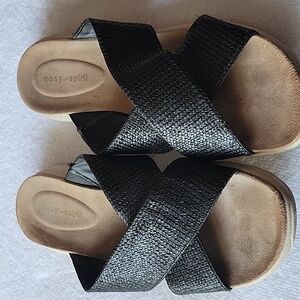Woven strap sandals
